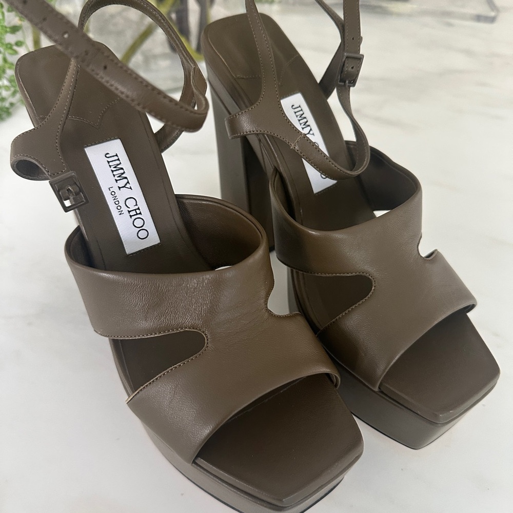 Jimmy Choo Women's Olive Green Leather Platform Sandals NEVER WORN
